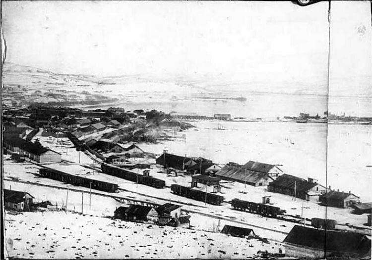 Мурманск 20-х - бараки, сараи, ночлежки.
