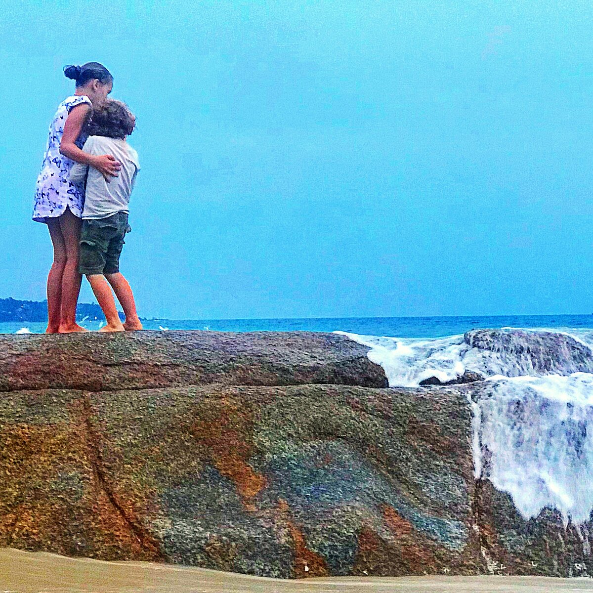 Самуи, Ламаи бич. Русская девочка и французский мальчик