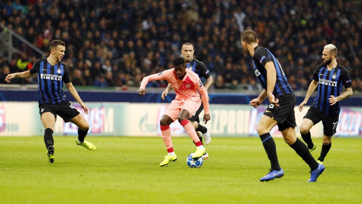 twitter.com/FCBarcelona
