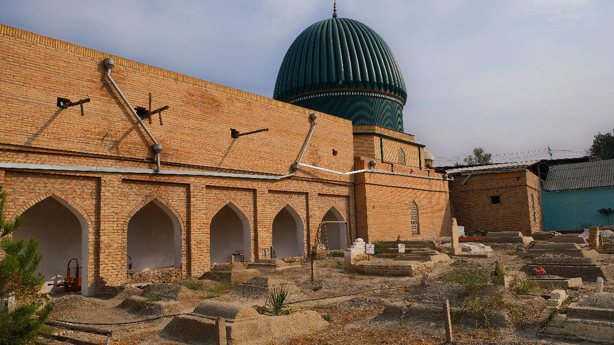 медресе саид ахмад-ходжа. узбекистан ферганская долина горы. узбекистан ферганская долина 2023. песня бежит шоссе, канает на гитаре. ферганская долина шахимардан.