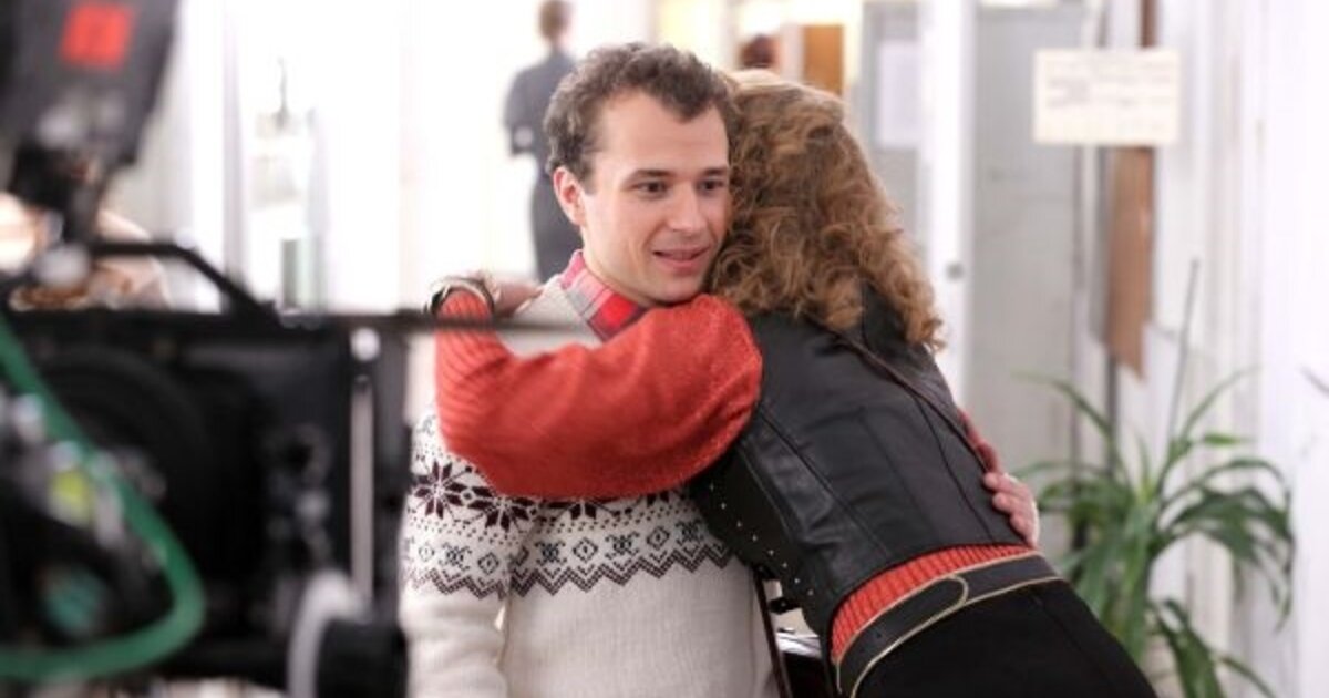 кадр из сериала "Восьмидесятые"