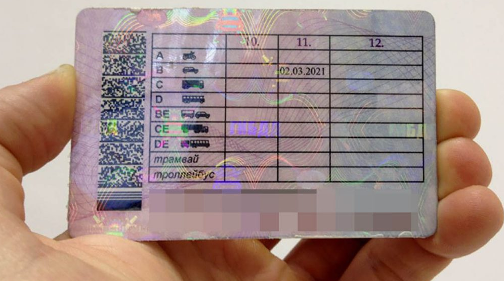 Какие \"права\" нужны пилоту, чтобы управлять самолетом? Отвеает пилот ...