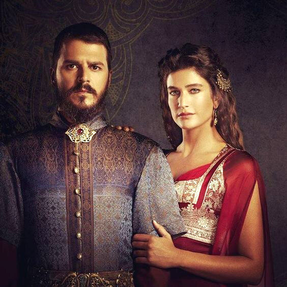 Шехзаде Мустафа и Михриниса в сериале "Великолепный век"