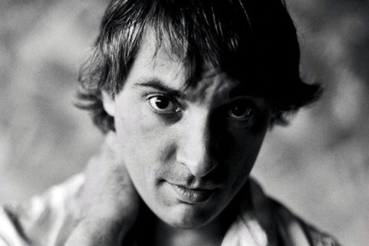 19 июля — день памяти одного из лидеров группы «Король и шут» — Михаила «Горшка» Горшенева. В этот день в 2013-м году он скоропостижно скончался от сердечной недостаточности. Еще при жизни Горшок стал живой легендой российского панк-рока.