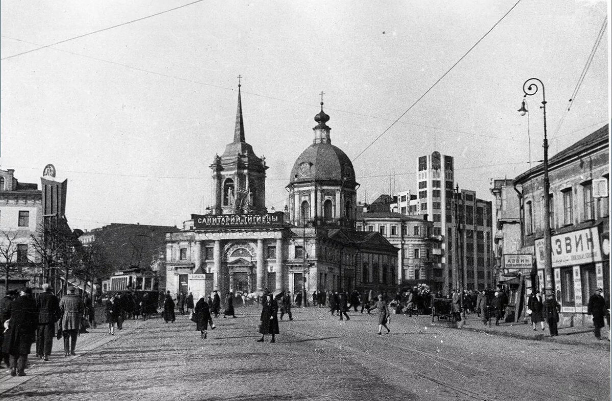 Церковь Бориса и Глеба на Арбатской площади в Москве
