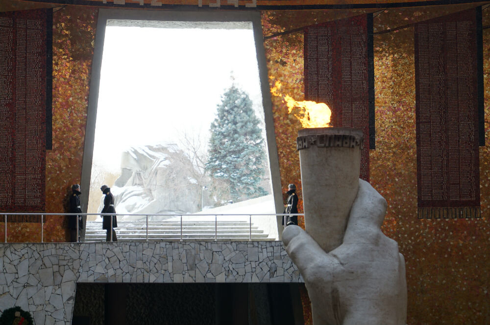 Сейчас на склонах уже нет снега