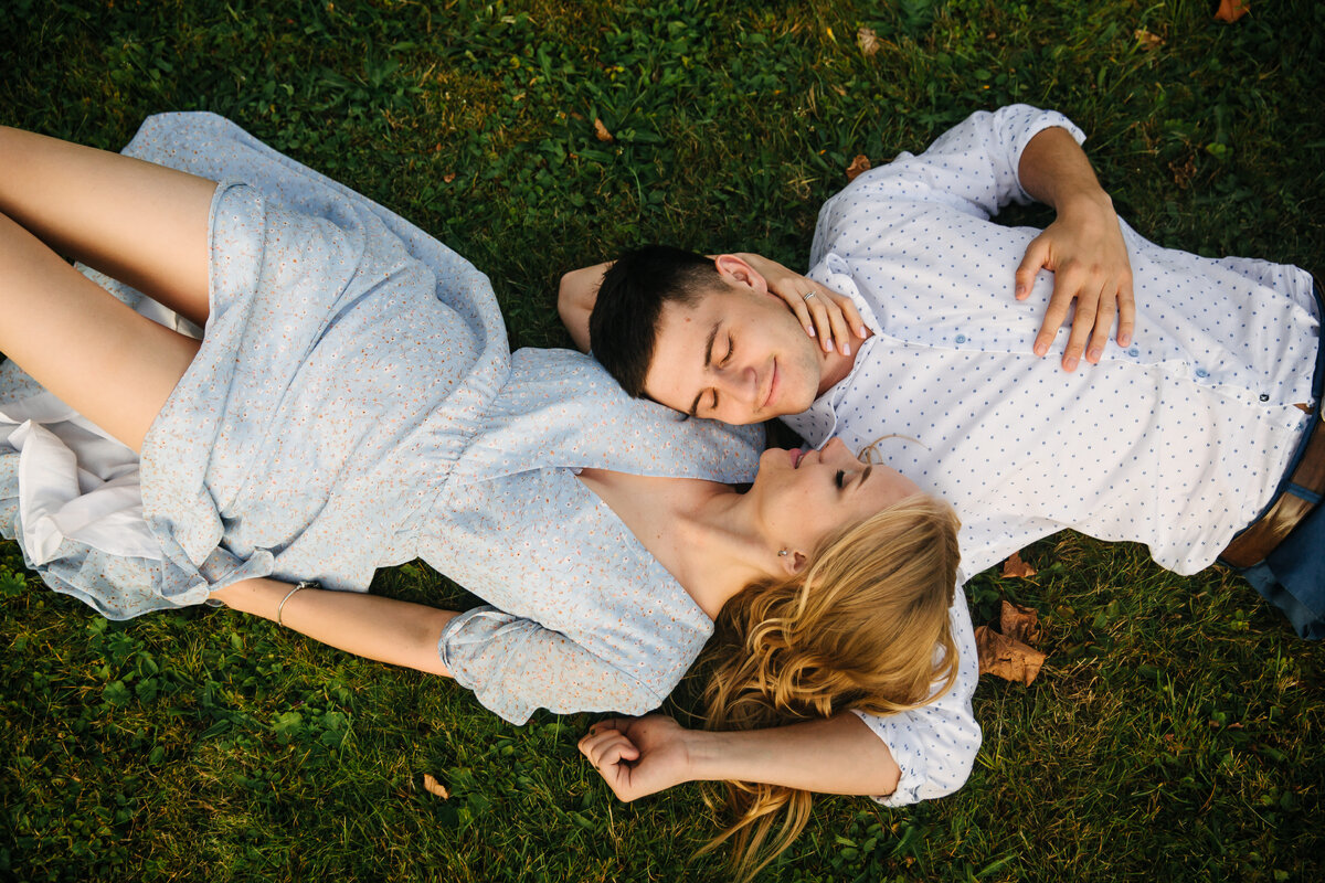 Волшебный день для нас двоих - муж аж закрыл глаза от счастья:)