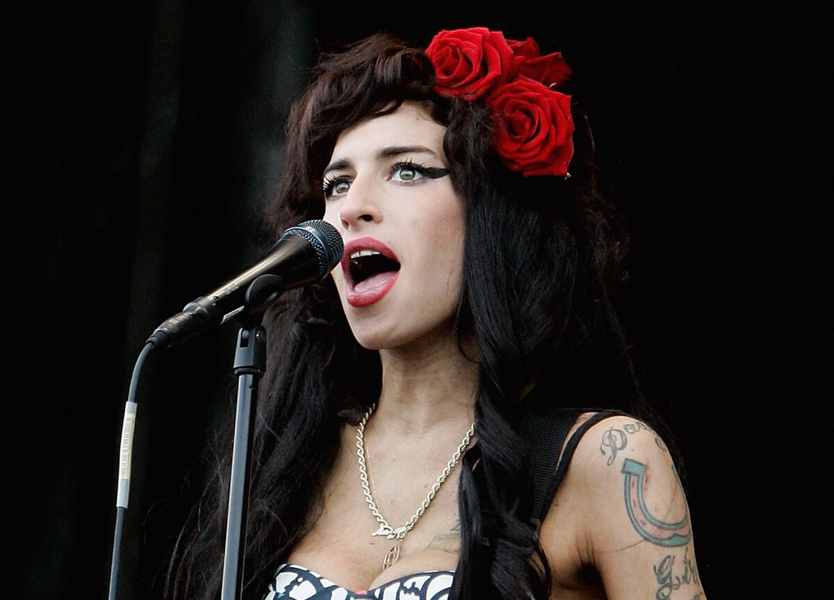 Amy winehouse i m no. Эми Уайнхаус. Эми Уайнхаус 2011. Эми Уайнхаус 2010. Эми Уайнхаус 2012.