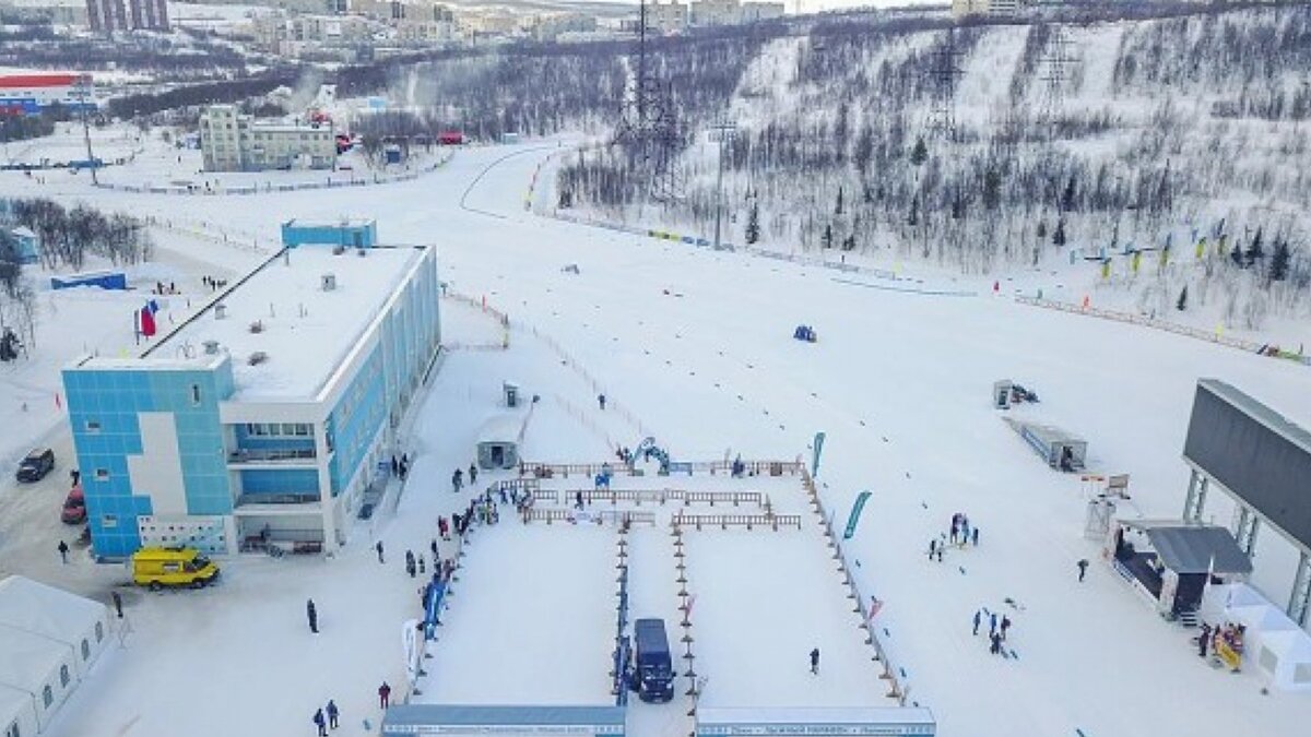 Долина уюта легкоатлетический манеж