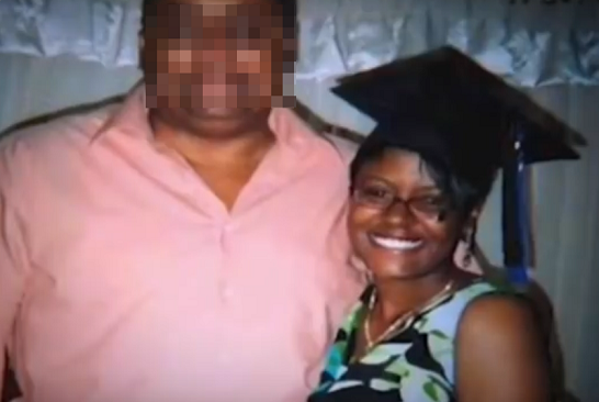 Теана с отцом во время ее учебы в колледже