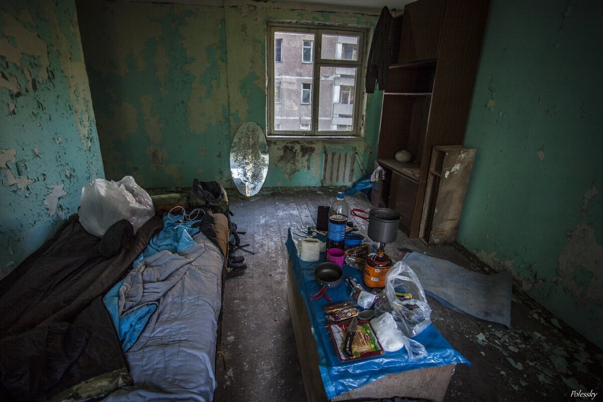 Как я живу в Припяти, моя заброшенная квартира в Чернобыльской зоне отчуждения
