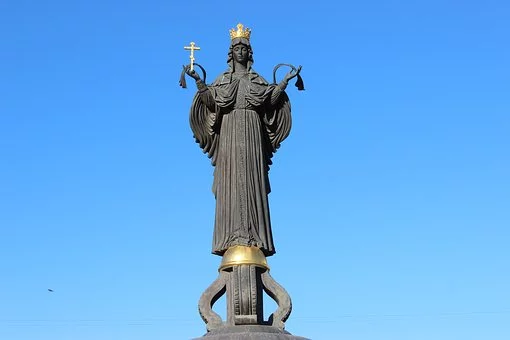 Красивые памятники Краснодара