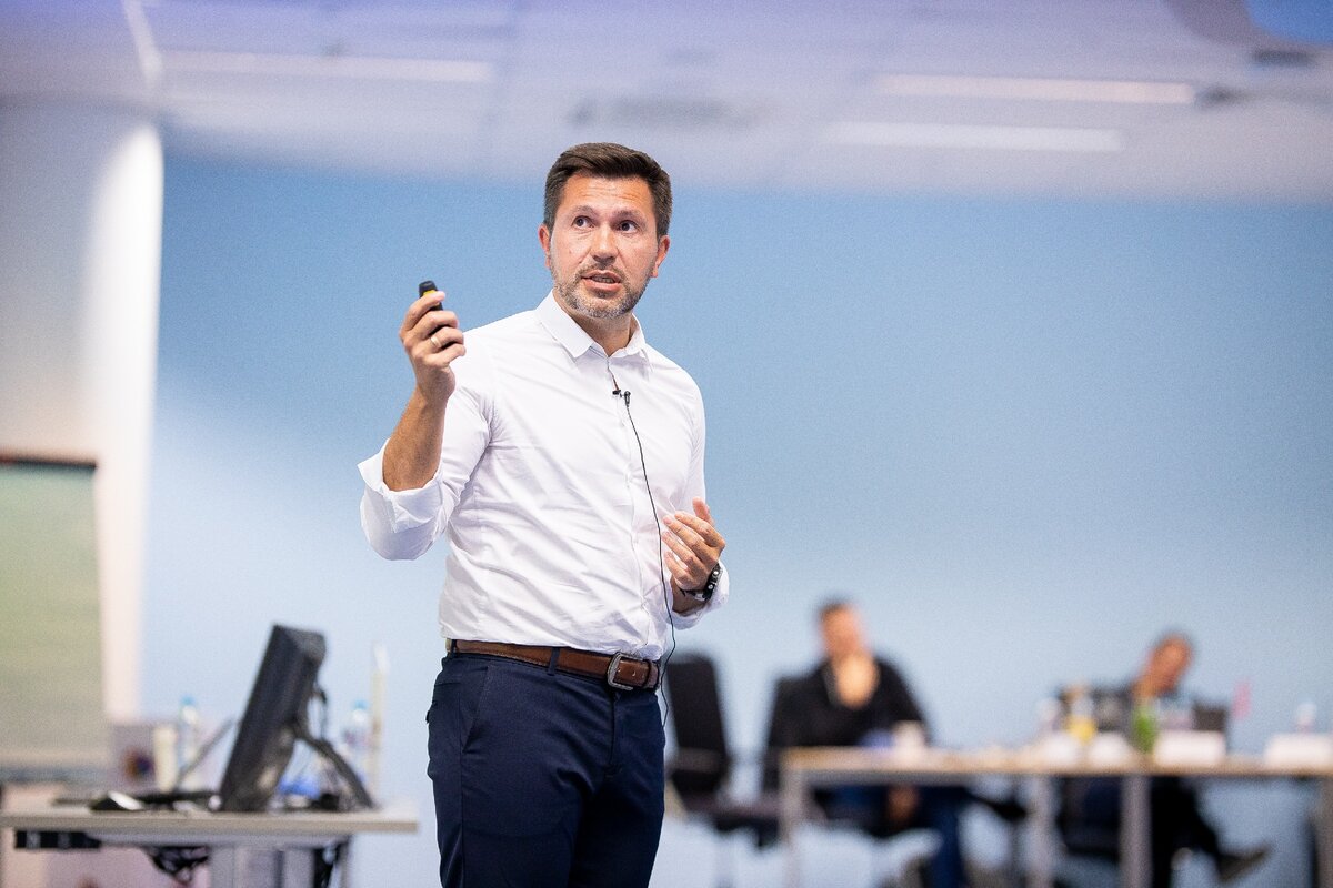 Игорь  Камынин