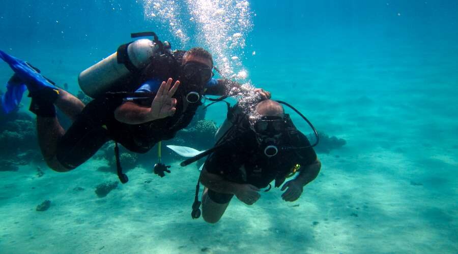 В Красном море многие любят заниматься подводной охотой