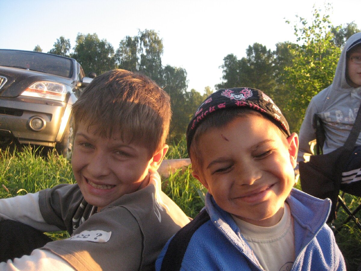 ***«В молодости человек не способен воспринимать время как круг, он воспринимает его как дорогу, ведущую прямо вперед к вечно новым горизонтам; он еще далек от понимания, что его жизнь содержит лишь одну тему»