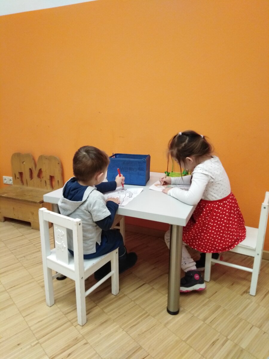 Пока написать резюме не могут, зато могут его нарисовать! 