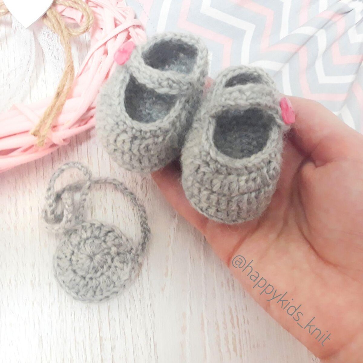 листайте карусель, там еще платье есть)))