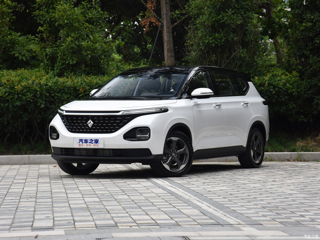Фото с портала car.autohome.com.cn