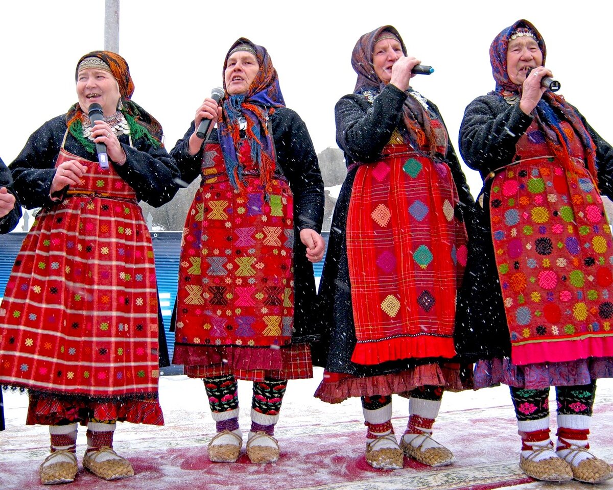 Фольклорный коллектив "Бурановские бабушки" 