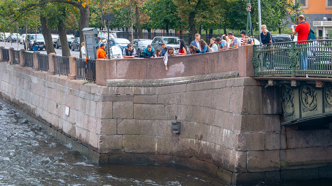 Скульптура чижик пыжик в санкт петербурге