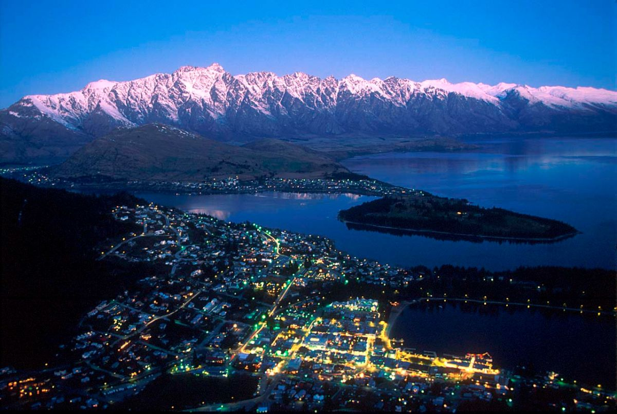 Зиландия. Новозеландия. Куинстаун (новая Зеландия). Куинстаун (новая Зеландия) озеро. Квинстаун новая Зеландия климат.