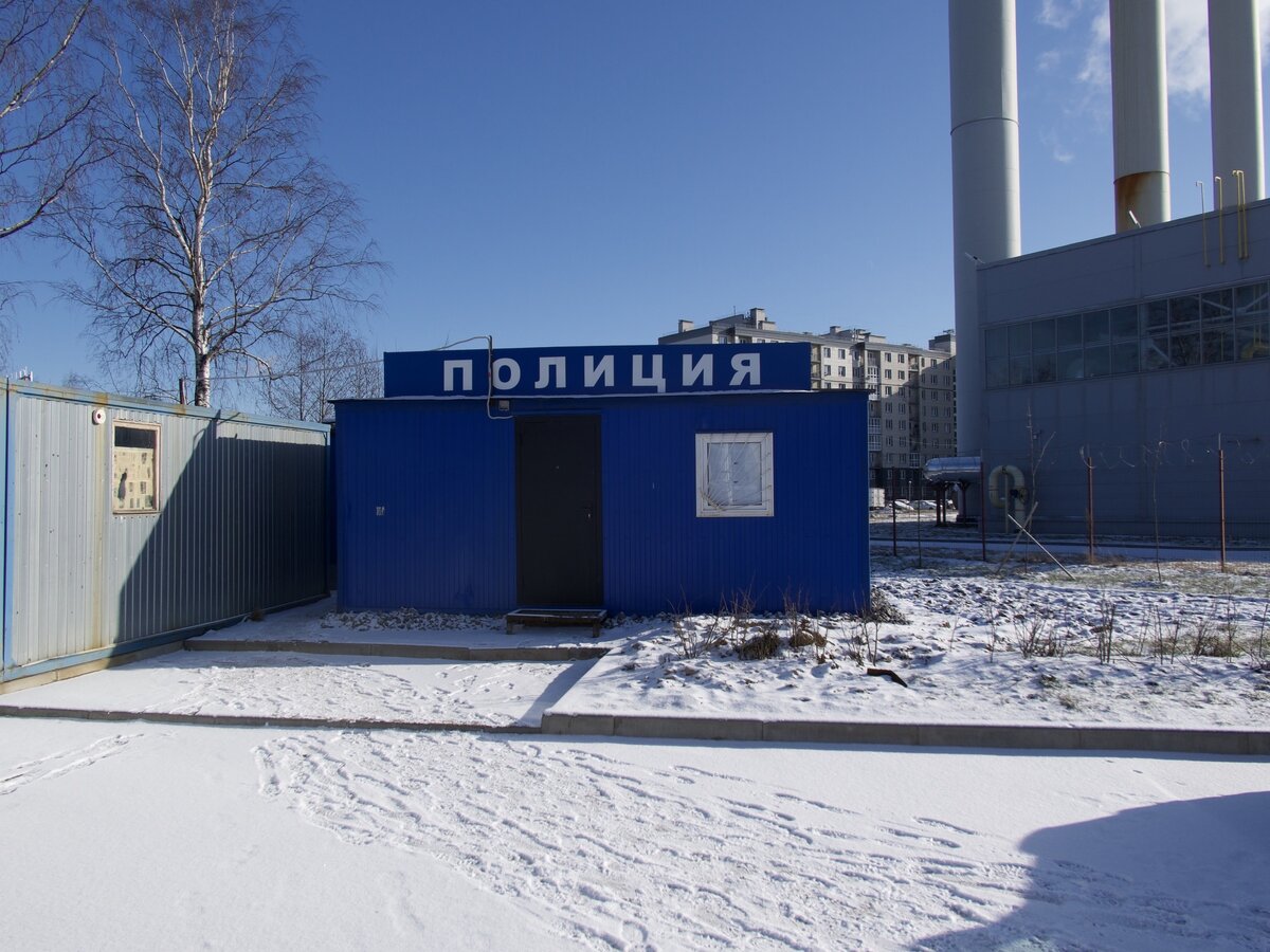 Это и есть пункт полиции минимум на шестьдесят тысяч жителей