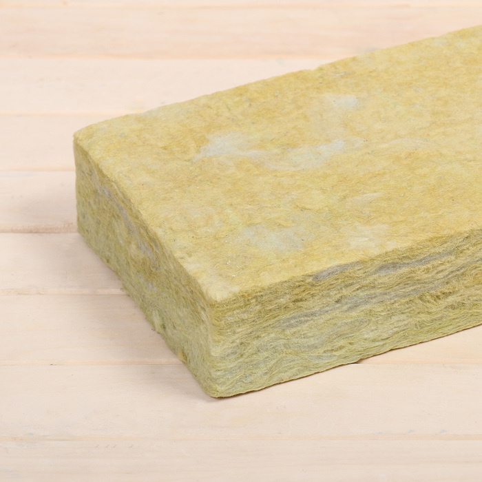 пример того, как выглядит минеральная вата для утепления. 