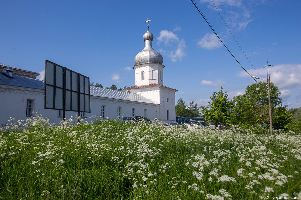 Юрьев монастырь на окраине Великого Новгорода. Фото автора статьи  