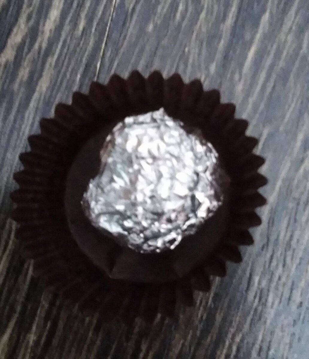 Фотография сделана автором. Шарик из фольги