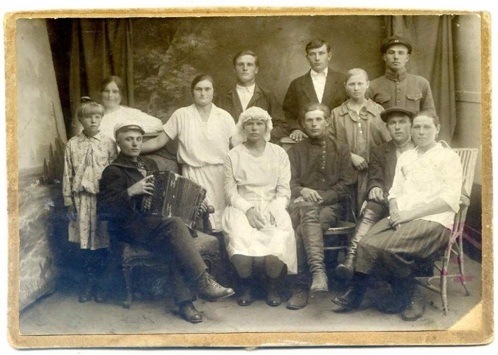 Преданья старины глубокой.