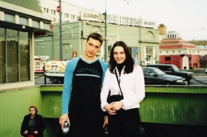 Молодые Цыганов и Леонова