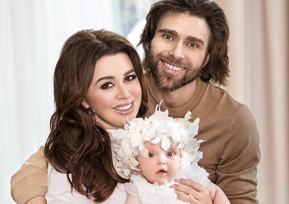 Анастасия, Петр и их дочь Мила. Источник фото: Instagram