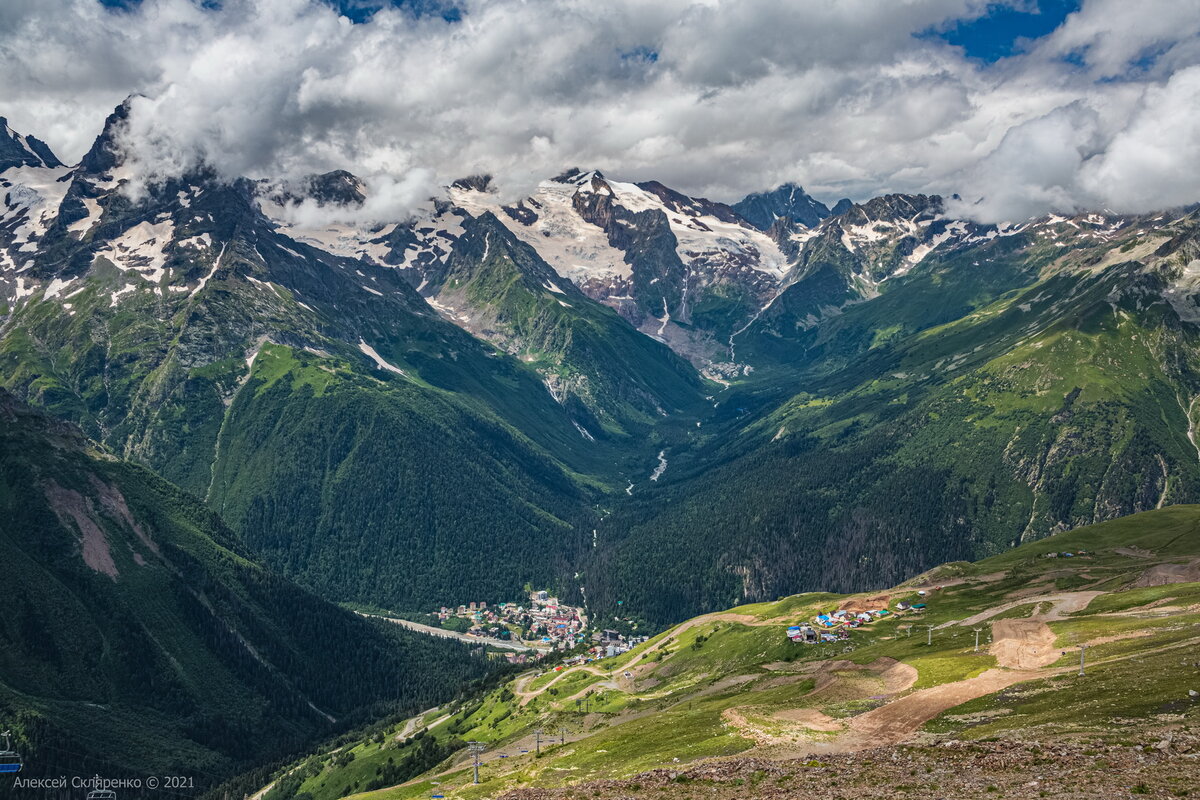 Горы Домбай курорт