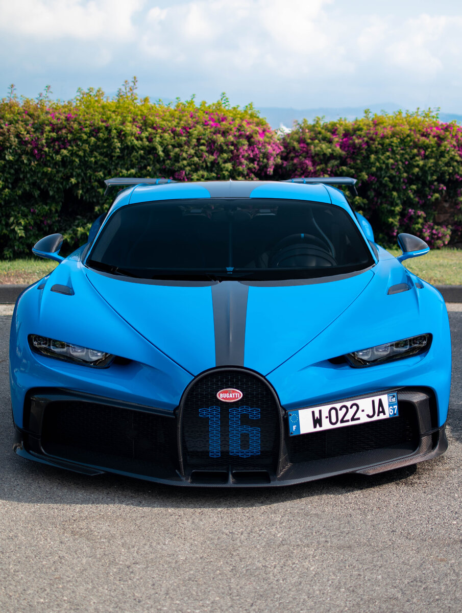 Bugatti Super Sport // Unsplash