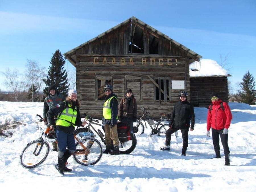 Будет ярко, снежно, весело (говорили они)