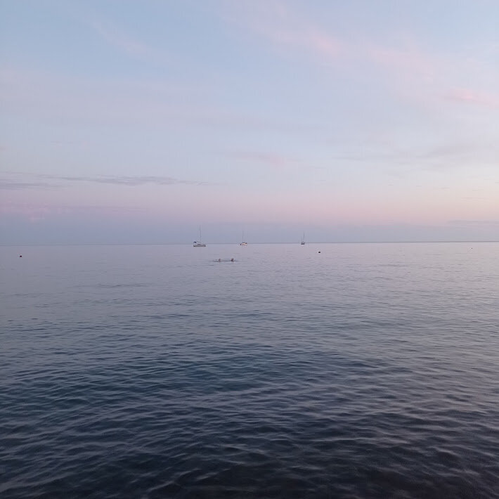 Первые дни на море, после перелёта