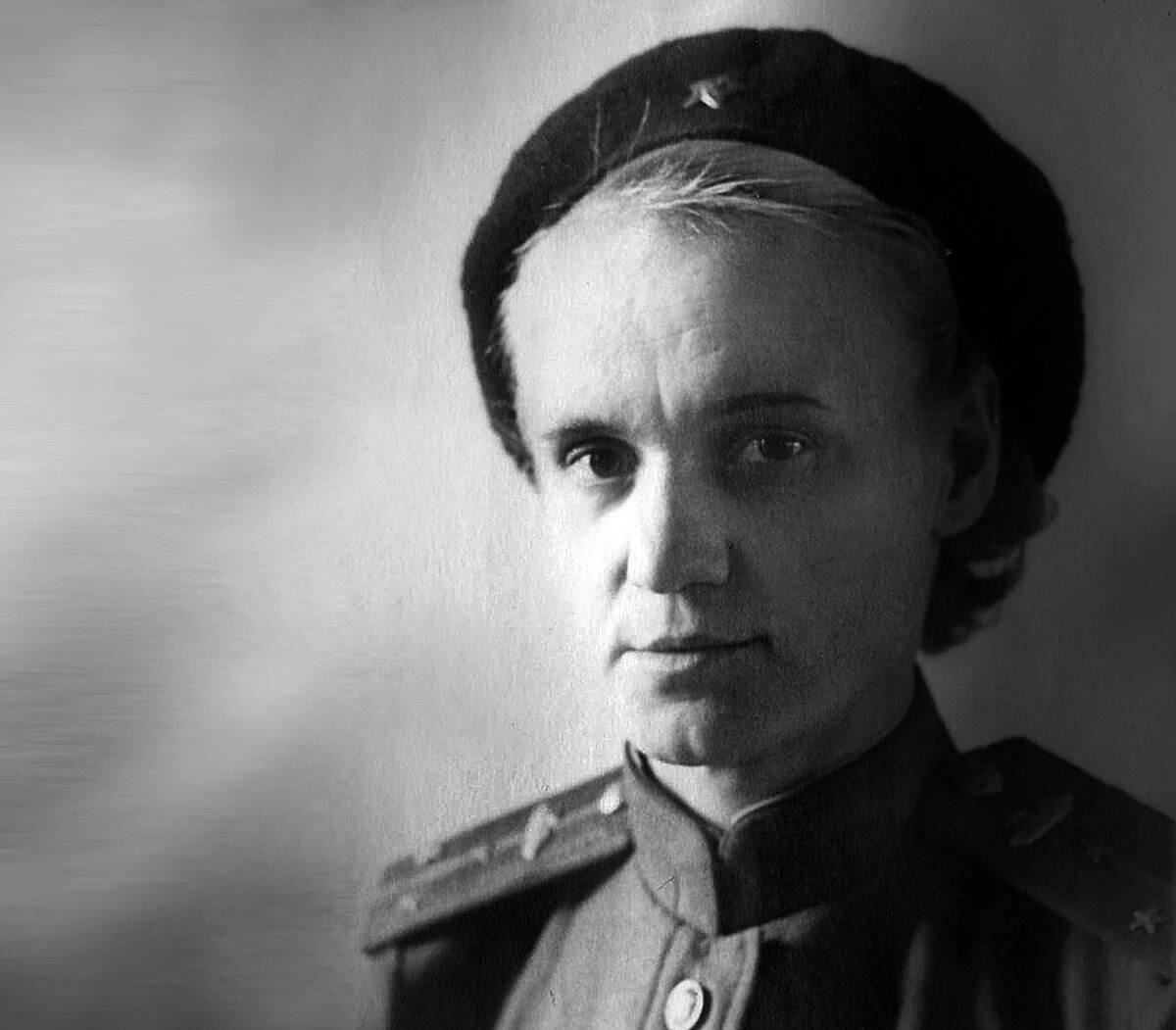 Евгения Сергеевна Кострикова (1921 - 1975) источник фото: https://clck.ru/reU5j