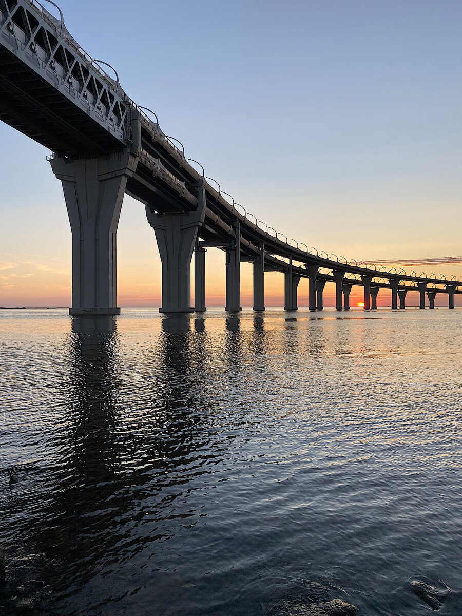 Вид с набережной Канонерского острова