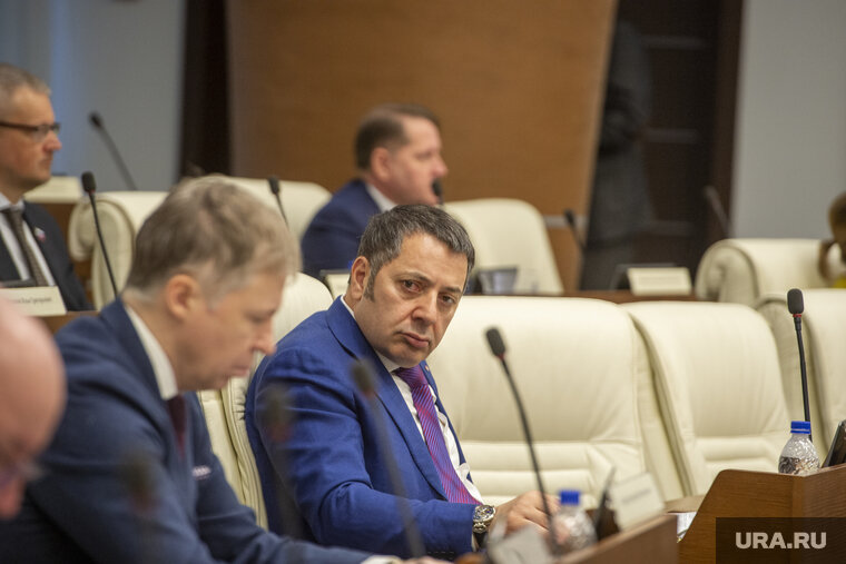    Вагаршак Сарксян заявил, что работал только на «Единую Россию»