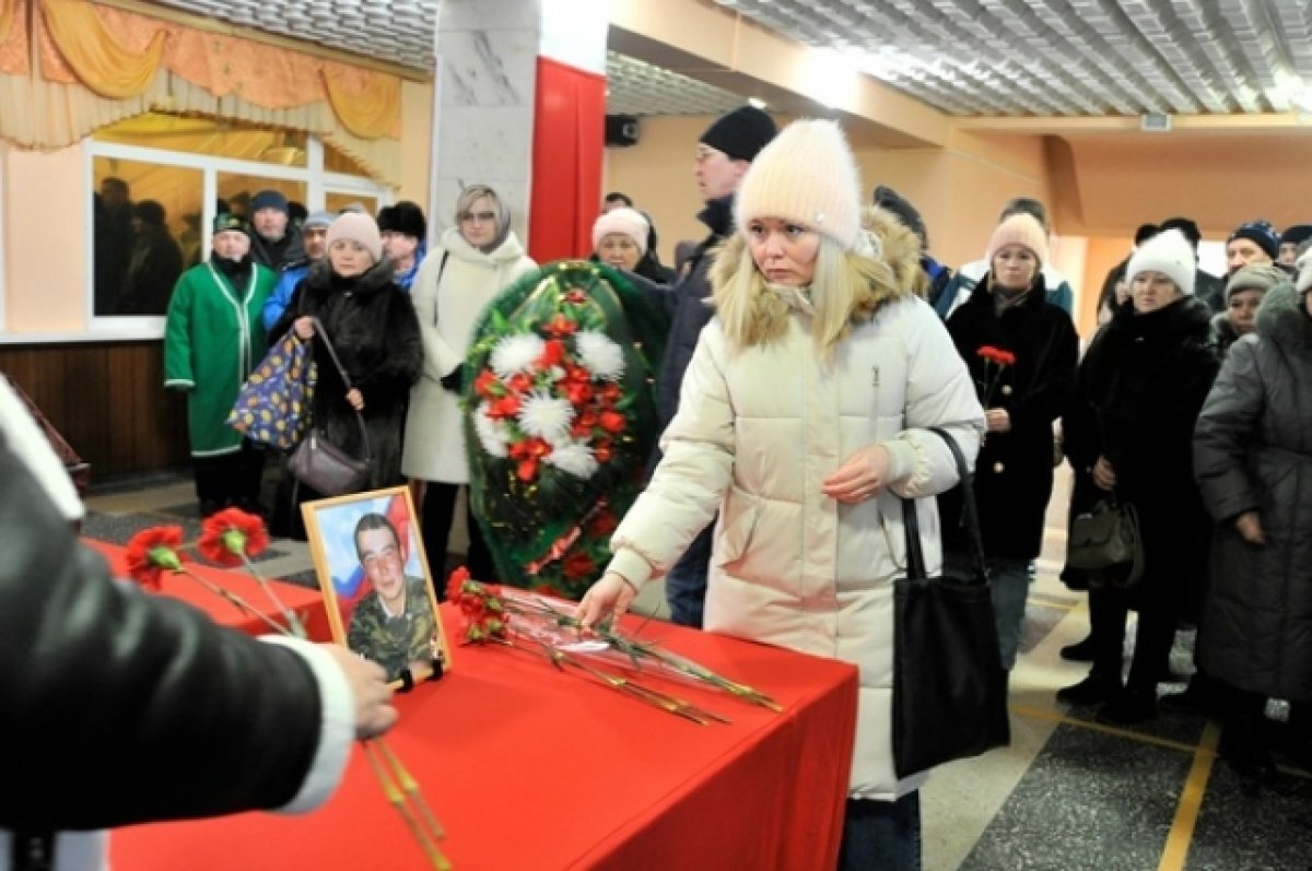    В Башкирии простились с геройски погибшим в зоне СВО Ранисом Алтыновым