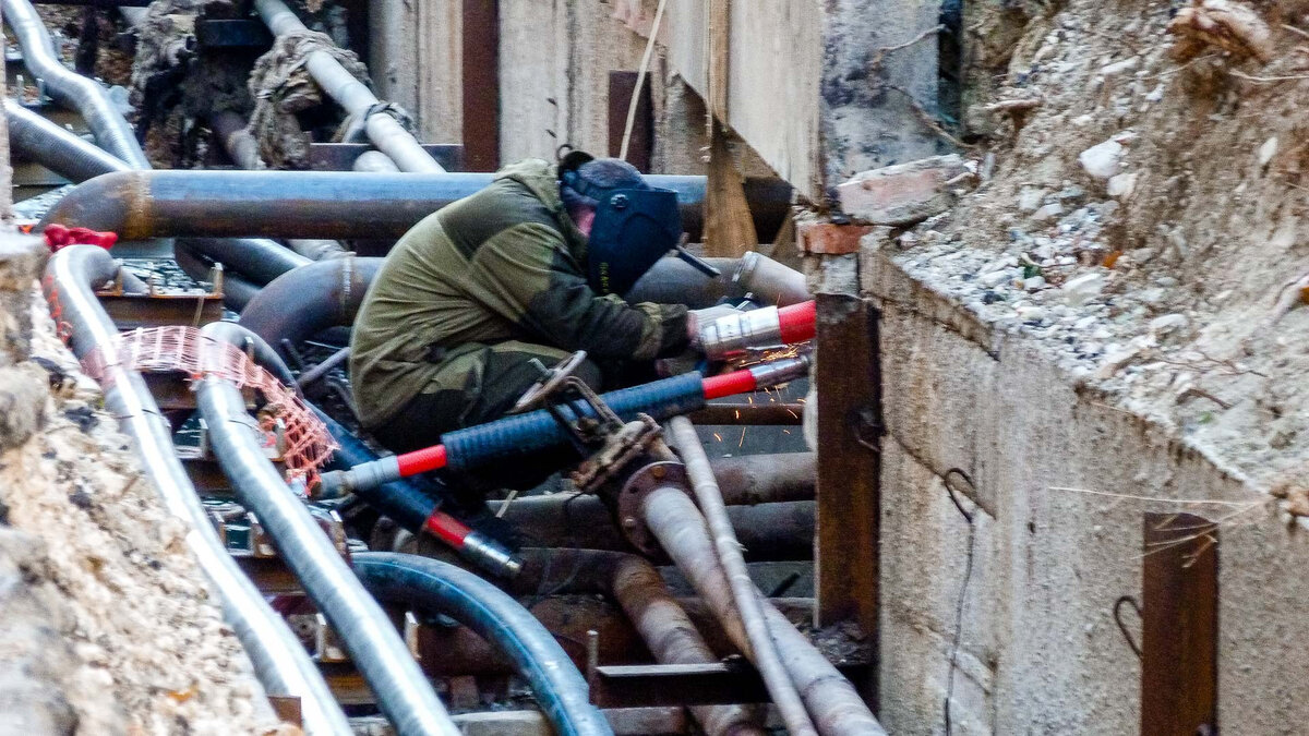     Главой Котовского района Волгоградской области Сергей Чумаков объявил режим повышенной готовности в райцентре с 24 августа, сообщают «НовостиВолгограда.ру».
