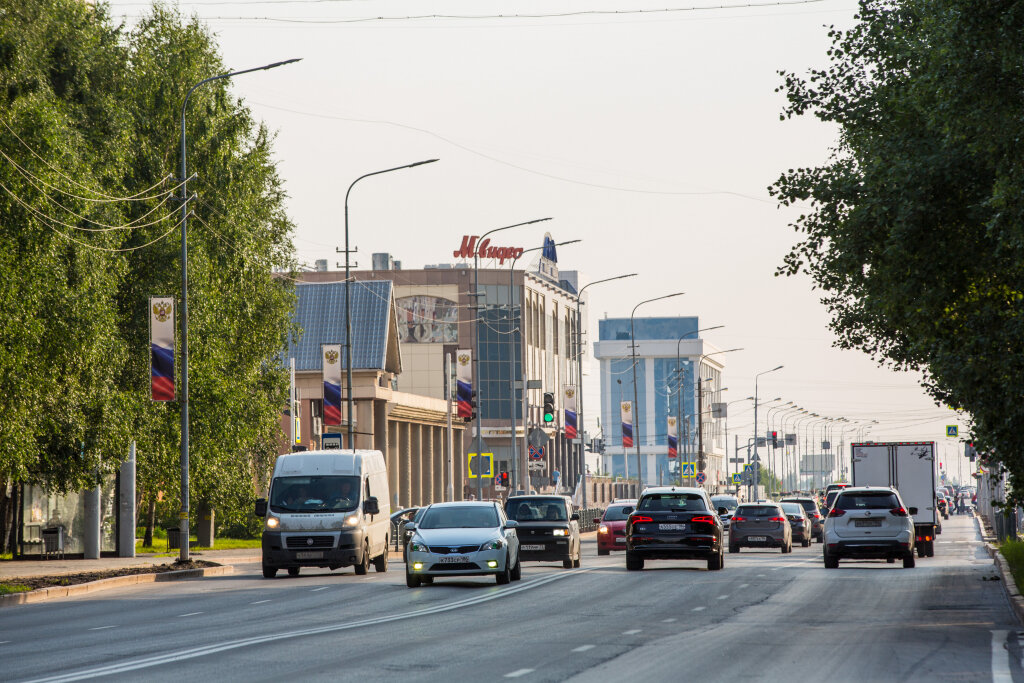    Когда в Сургуте дешевле заказывать такси