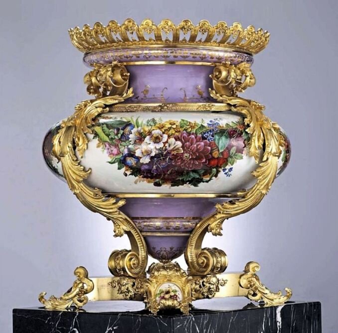 Антикварная ваза мастерской Феликса Шопена