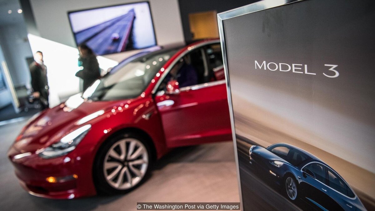 Model 3 от Tesla была горячо ожидаема публикой, но компания провалила производственные дедлайны