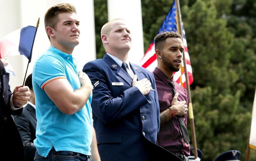 Кадр из фильма «Поезд на Париж»