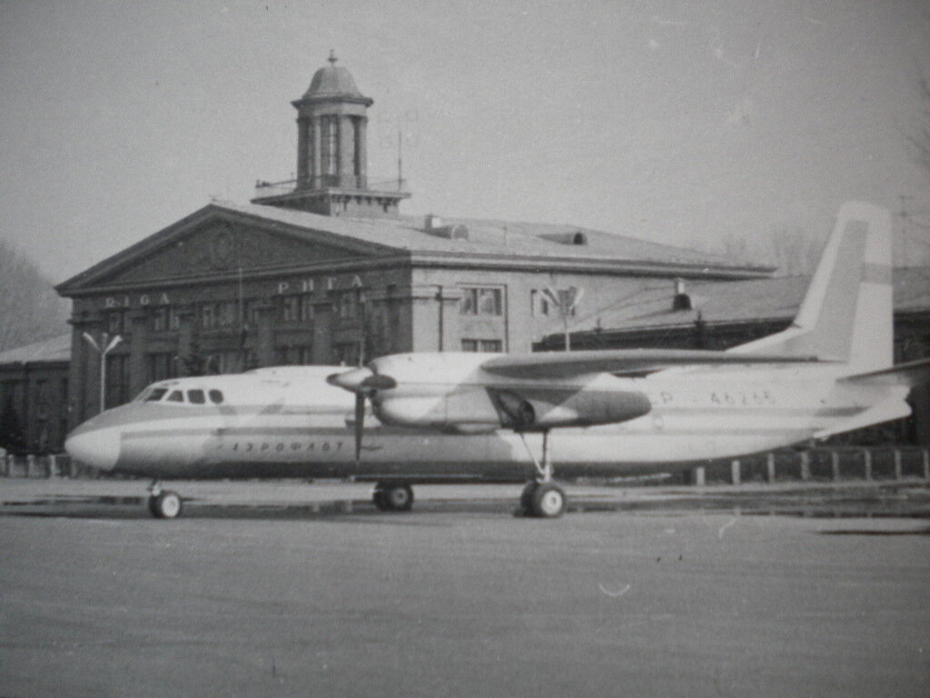                                дембельский  АН-24