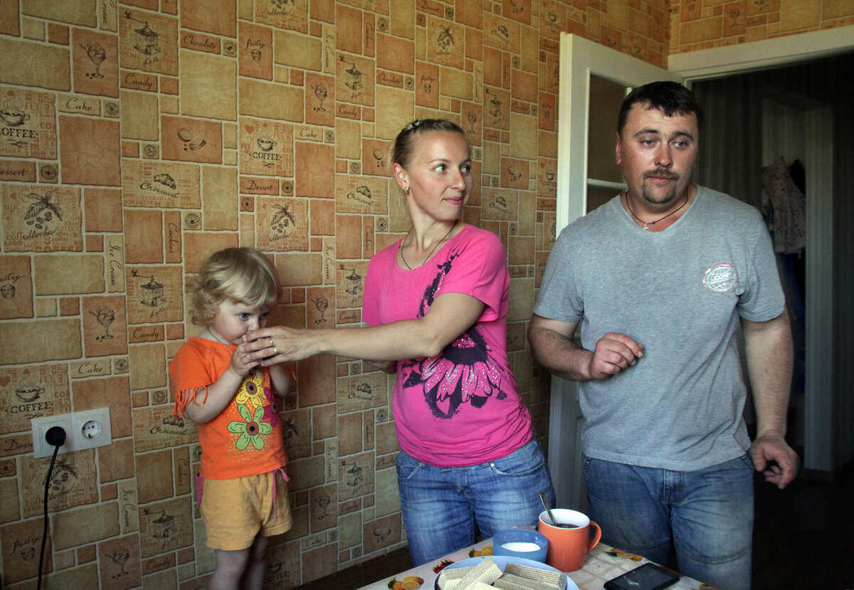 Семья Цалко: Даша, Наташа и Денис. Фото: Надежда Дегтярева, Имена