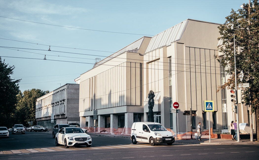 Галерея современного искусства казань. Музей современного искусства Казань. Карла Маркса 57 Казань. Современная галерея Казань. Фото здания галереи современного искусства в Казани.