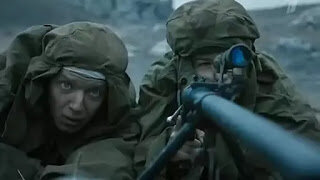Кадр из сериала "Черные бушлаты". Снайпер с ПТР.