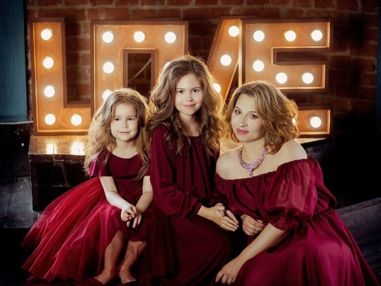 Аида, Арина и Ирина Деньмухаметовы 